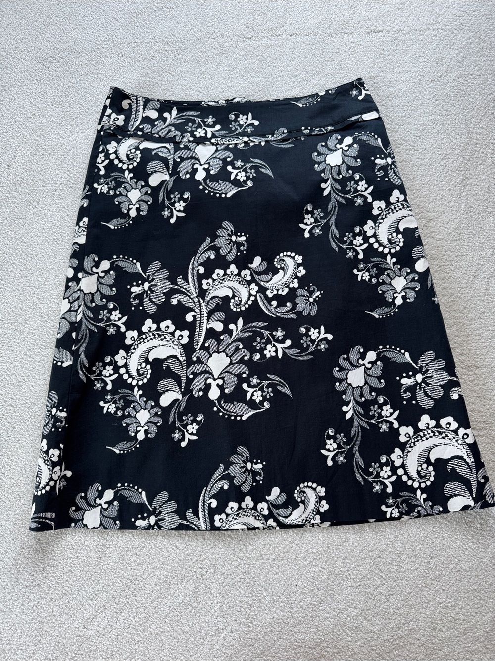 H&M Black A-Line Skirt with White Floral Paisley Print
